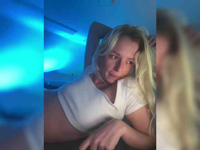 AshleyFay webcam