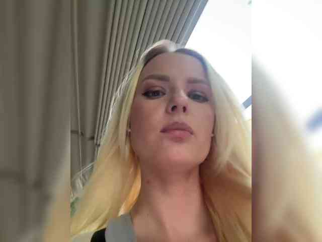 AshleyFay webcam