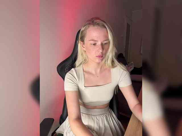 AshleyFay webcam