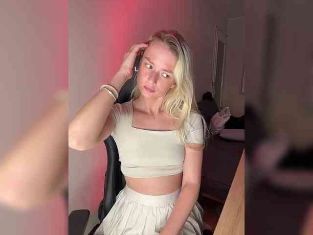 AshleyFay webcam
