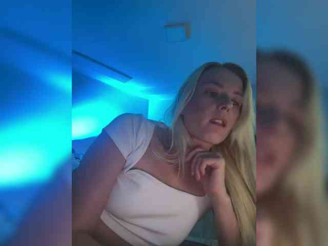 AshleyFay webcam