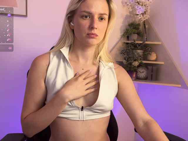 AshleyFay webcam