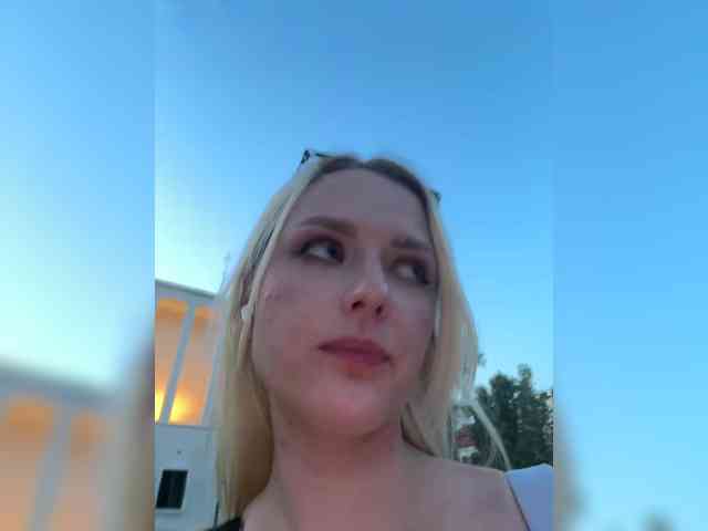 AshleyFay webcam