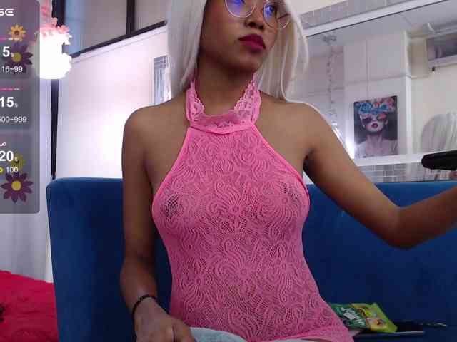 Annie-miller webcam