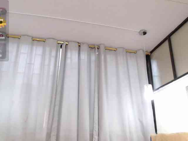 Annie-miller webcam