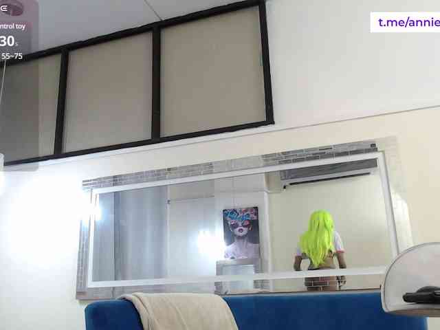 Annie-miller webcam