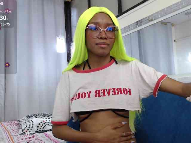 Annie-miller webcam
