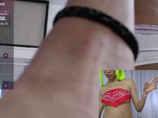 Annie-miller webcam