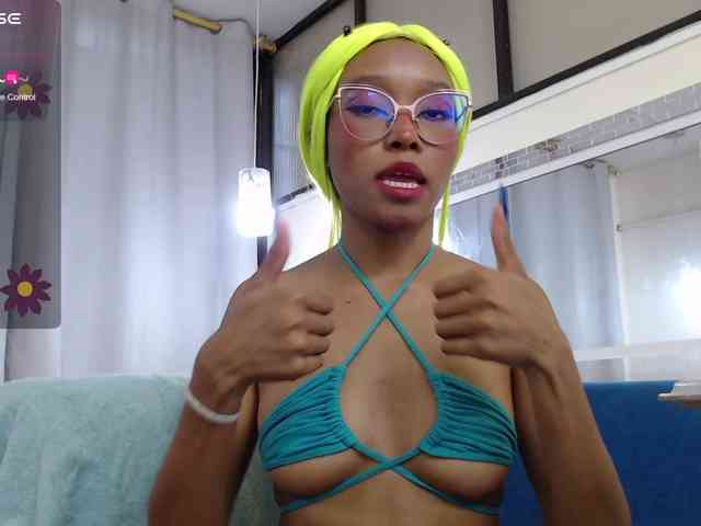 Annie-miller webcam