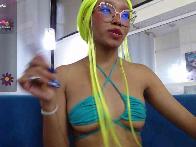 Annie-miller webcam
