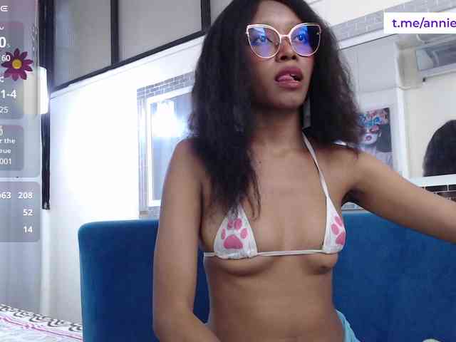 Annie-miller webcam