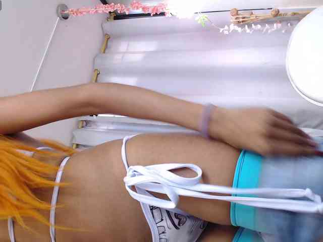 Annie-miller webcam