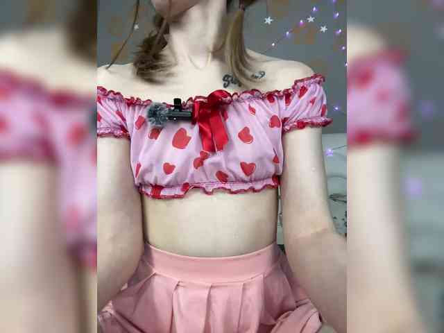 KristinaMoonx webcam