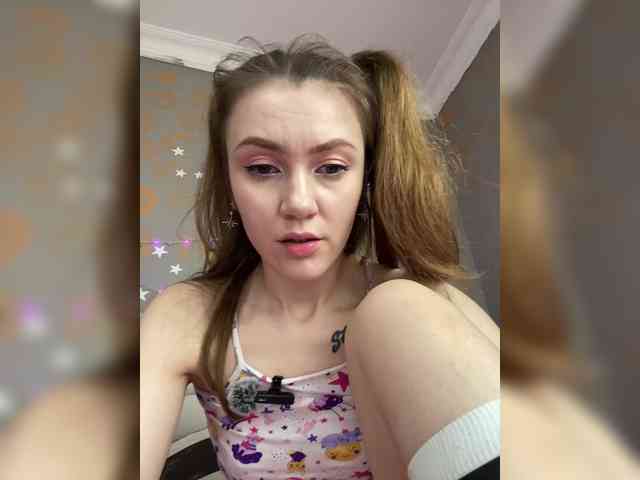 KristinaMoonx webcam