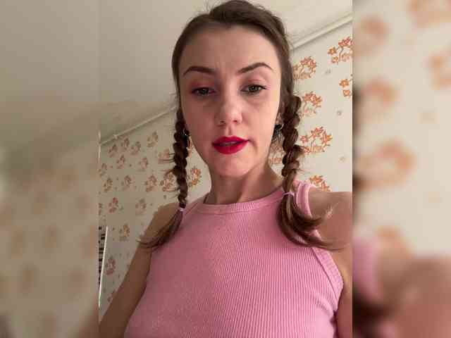 KristinaMoonx webcam