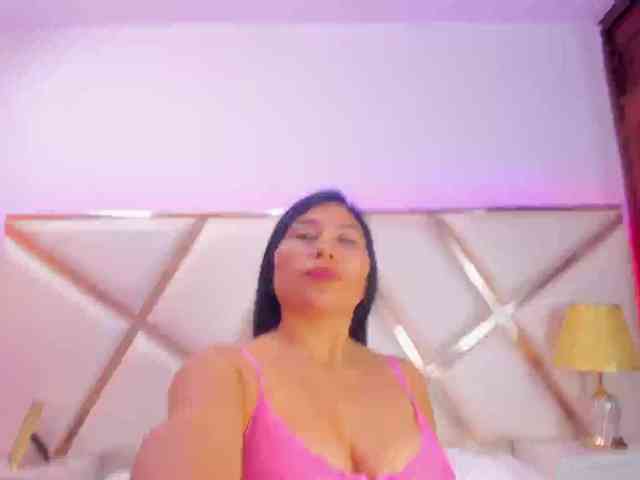 KarinaGomez webcam