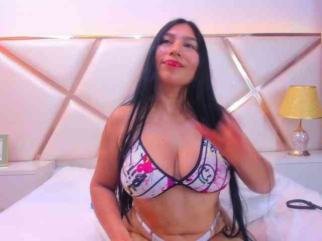 KarinaGomez webcam