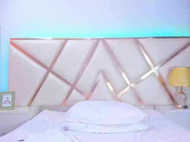 KarinaGomez webcam