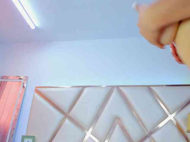 KarinaGomez webcam