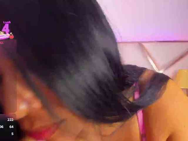 KarinaGomez webcam