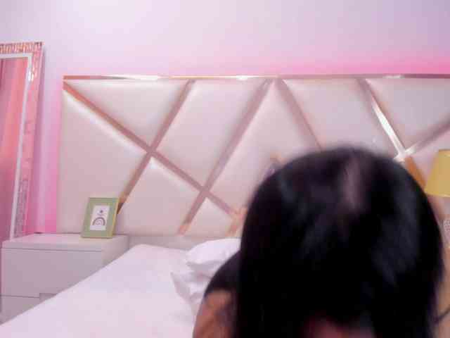 KarinaGomez webcam