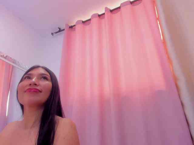 KarinaGomez webcam