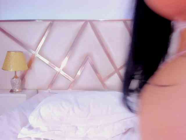 KarinaGomez webcam