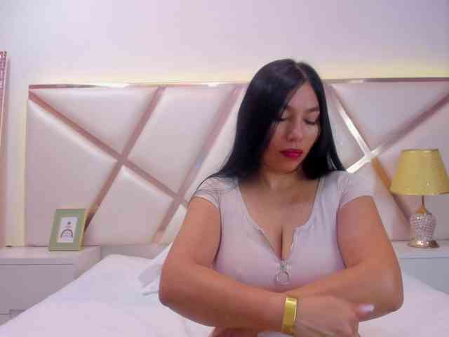 KarinaGomez webcam