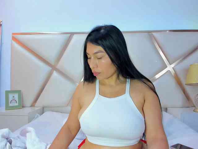 KarinaGomez webcam