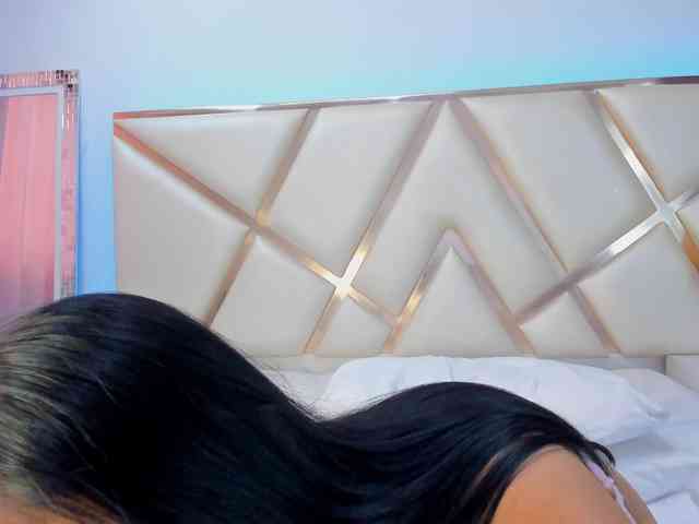 KarinaGomez webcam