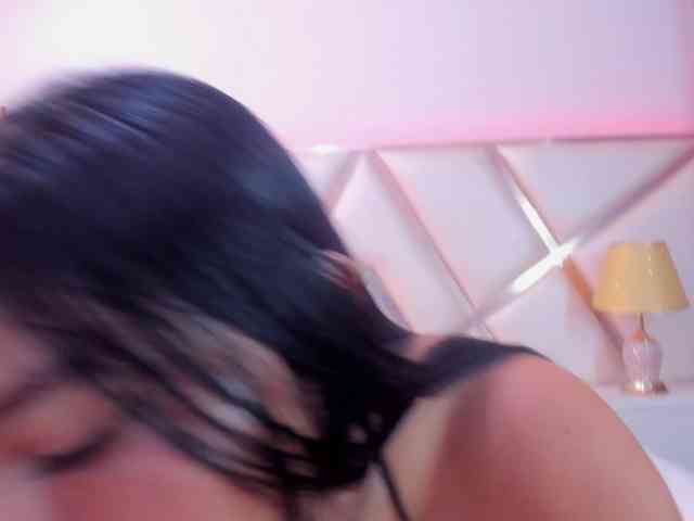 KarinaGomez webcam