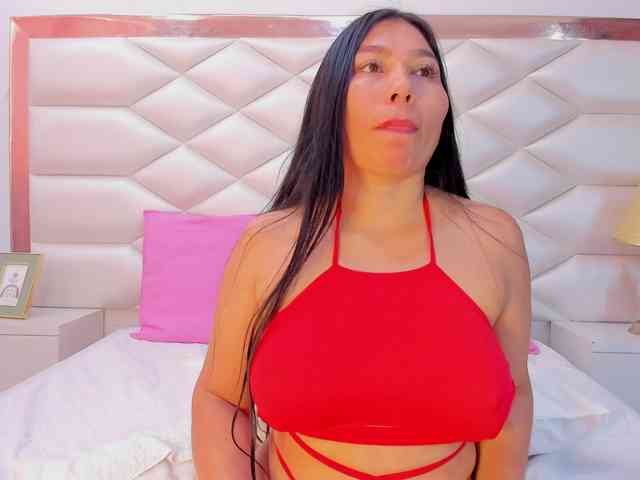 KarinaGomez webcam