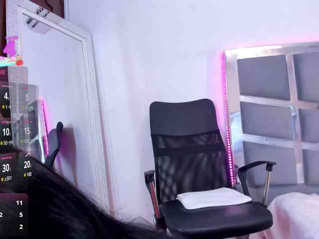 KarinaGomez webcam