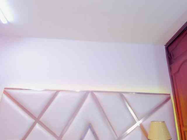 KarinaGomez webcam