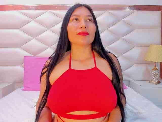 KarinaGomez webcam