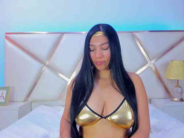 KarinaGomez webcam