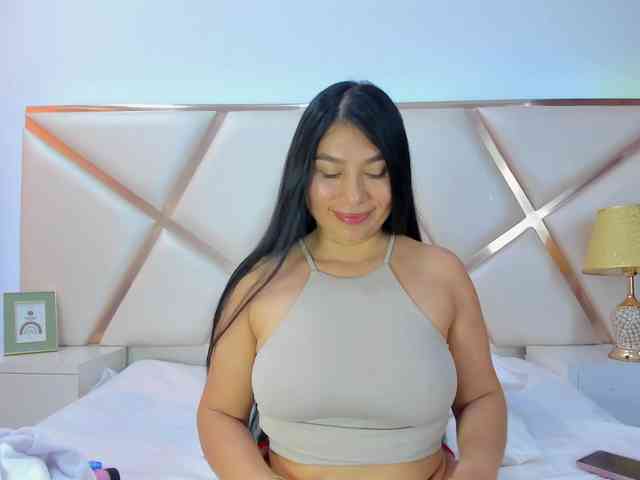 KarinaGomez webcam