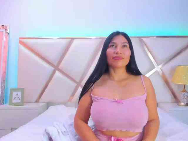 KarinaGomez webcam