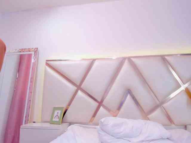 KarinaGomez webcam