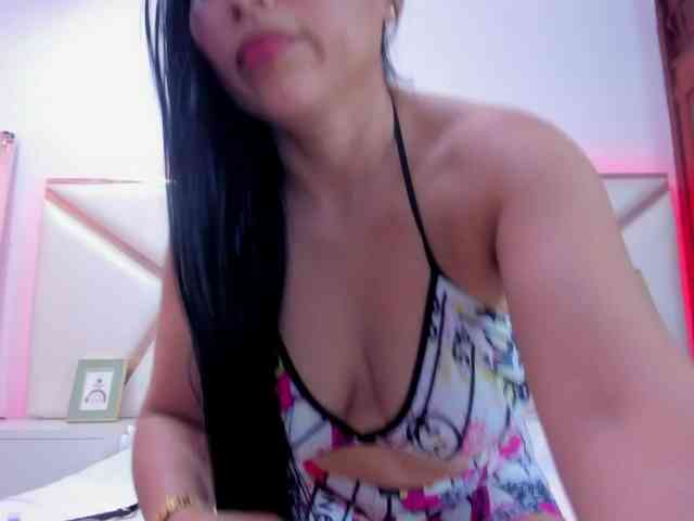 KarinaGomez webcam