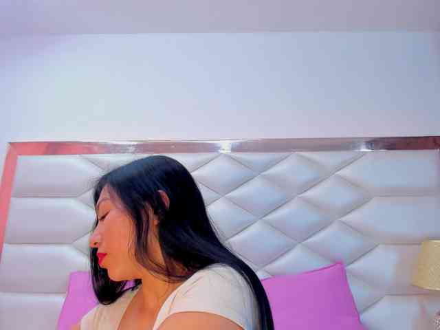 KarinaGomez webcam