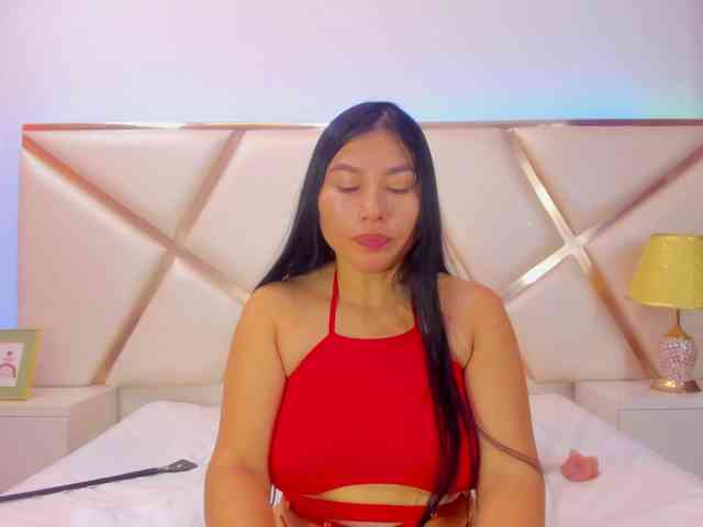 KarinaGomez webcam