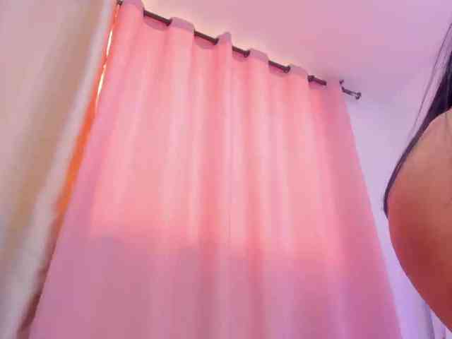 KarinaGomez webcam