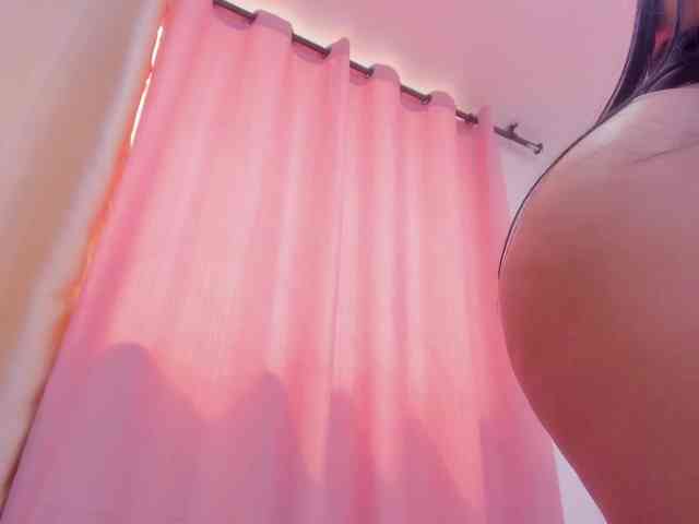 KarinaGomez webcam