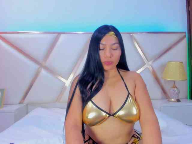 KarinaGomez webcam