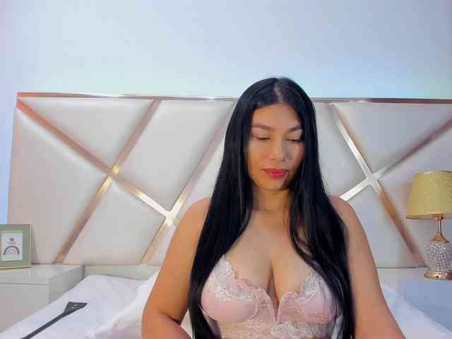 KarinaGomez webcam