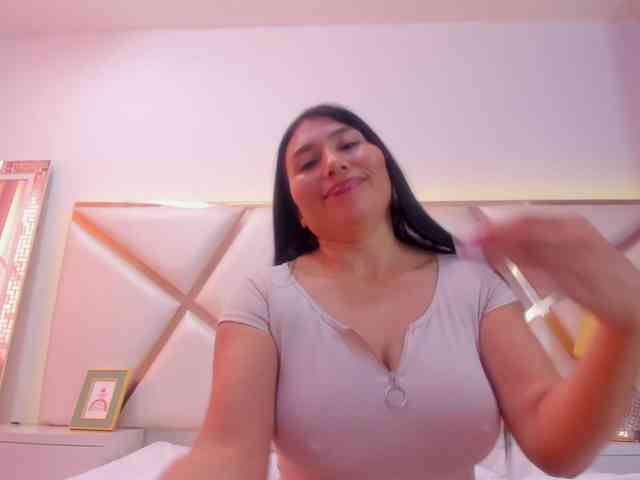 KarinaGomez webcam