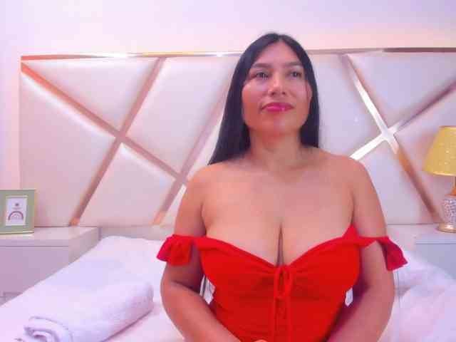 KarinaGomez webcam
