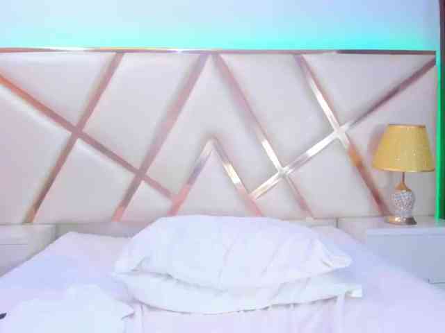 KarinaGomez webcam