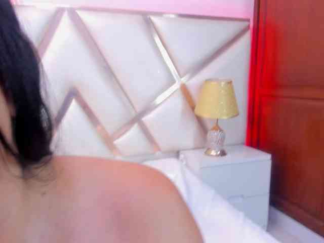 KarinaGomez webcam
